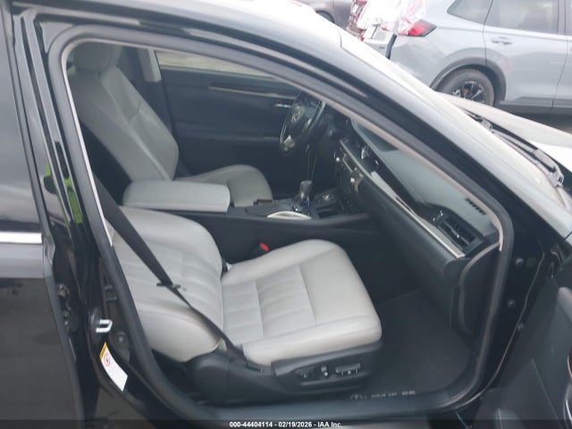 2016 Lexus Es 350 მანქანა იყიდება აუქციონზე, vin: JTHBK1GGXG2235689, აუქციონის ნომერი: 44404114