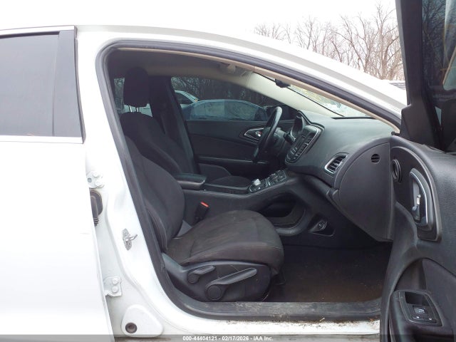 44404121 :رقم المزاد ، 1C3CCCAB1FN603528 vin ، 2015 Chrysler 200 Limited مزاد بيع