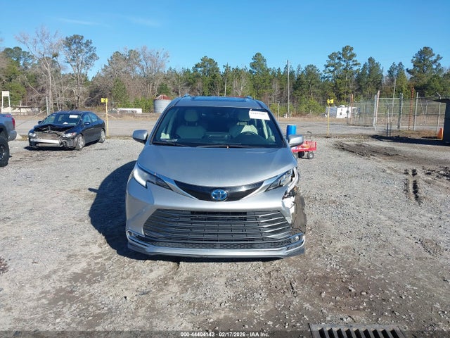 Продажа на аукционе авто 2025 Toyota Sienna Limited, vin: 5TDZRKECXSS225506, номер лота: 44404142