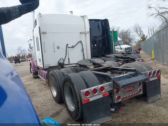 44404162 :رقم المزاد ، 1XKWDB9X0TR674700 vin ، 1996 Kenworth Construction W900 مزاد بيع