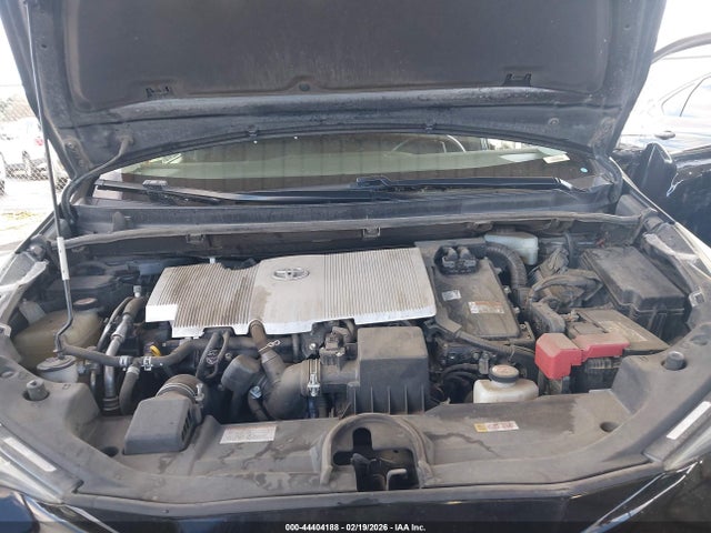 Toyota Prius Three 2018 JTDKARFU2J3067980 Image 10