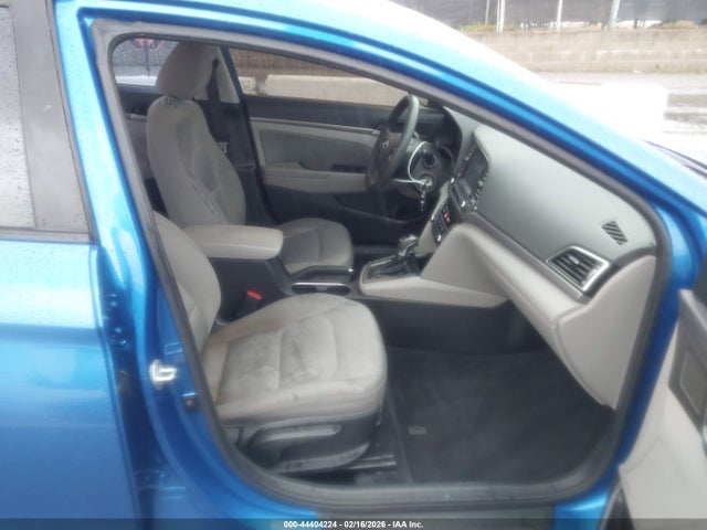 5NPD84LF7HH138747 Hyundai ELANTRA SE