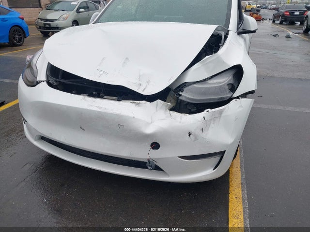 2022 TESLA MODEL Y 7SAYGDEFXNF323678 Photo 5