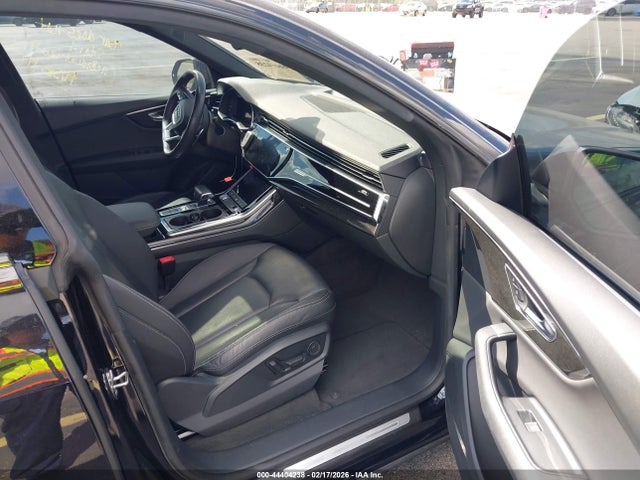 2019 AUDI Q8 WA1BVAF16KD037415 Photo 4