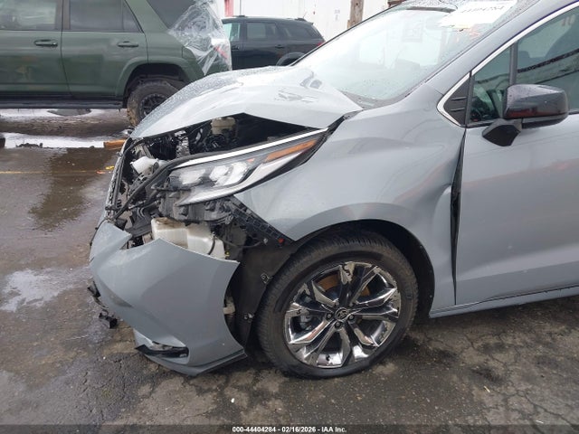 Toyota Sienna Xse 2023 5TDXRKEC4PS142328 Image 18