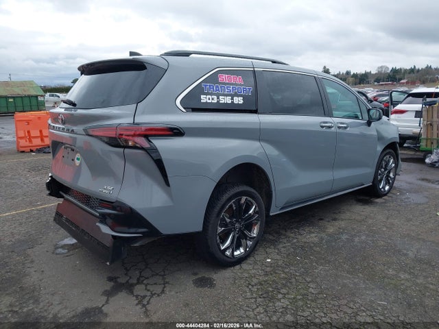 Toyota Sienna Xse 2023 5TDXRKEC4PS142328 Image 4
