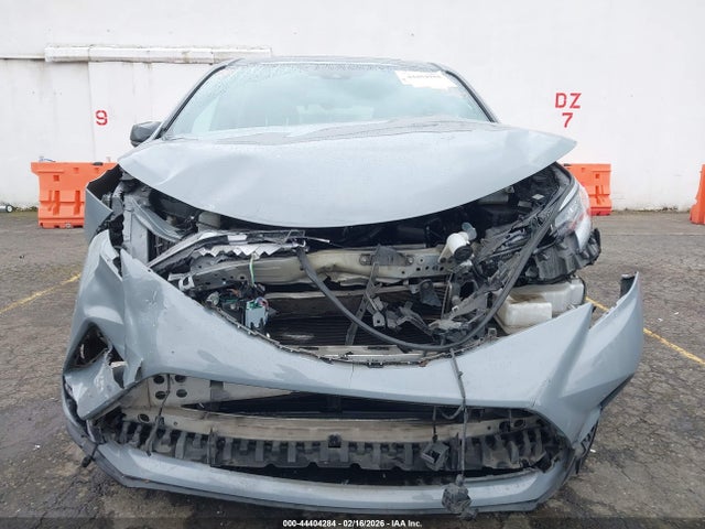 Toyota Sienna Xse 2023 5TDXRKEC4PS142328 Image 6