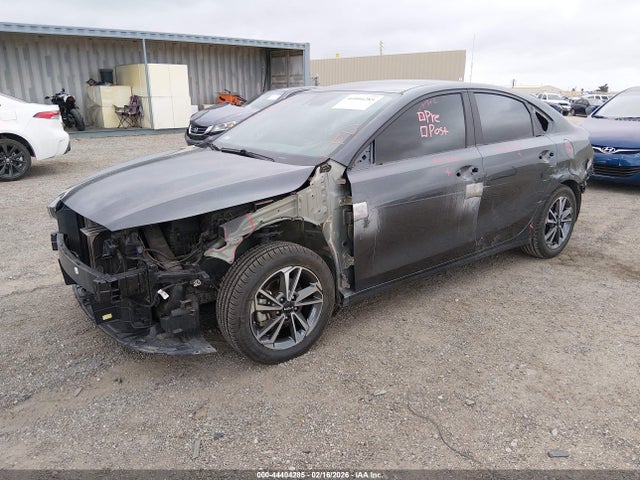 KIA Forte Lxs 2023 3KPF24AD2PE608746 Image 2