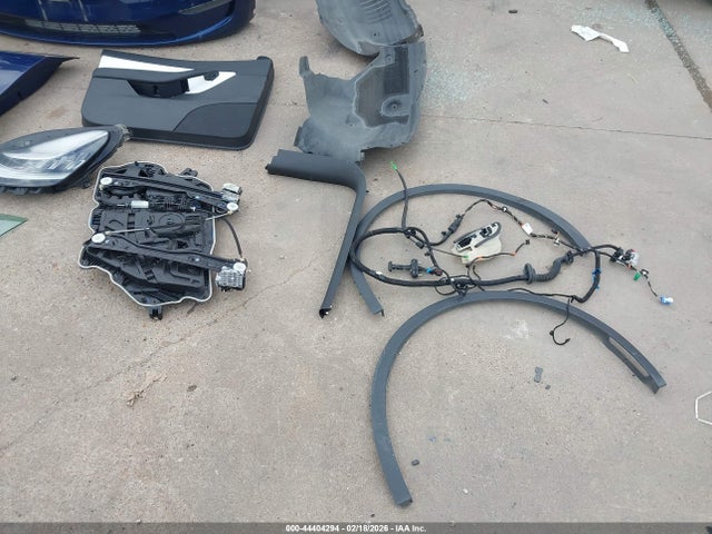 44404294 :رقم المزاد ، 5YJYGDEE8LF021033 vin ، 2020 Tesla Model Y Long Range Dual Motor All-wheel Drive مزاد بيع