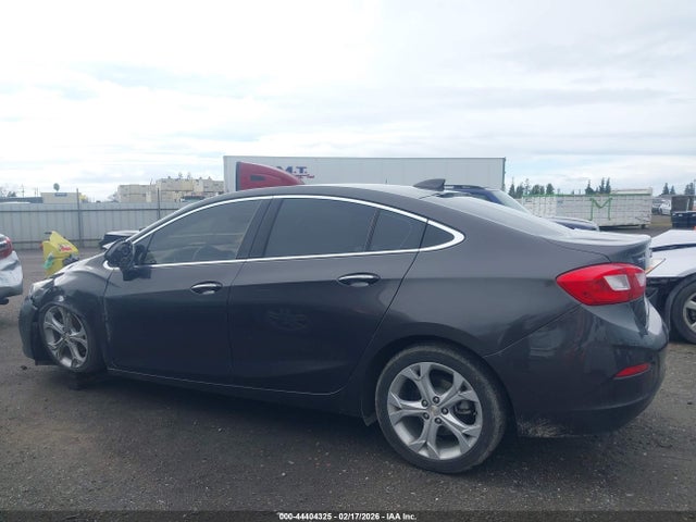 1G1BF5SM6H7259298 Chevrolet Cruze Premier Auto