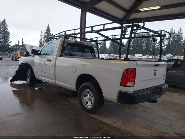 3C6JR7DG9KG569770 RAM 1500 Classic Tradesman 4x4 8&#039; Box