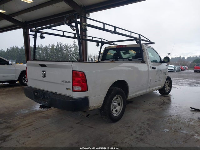 3C6JR7DG9KG569770 RAM 1500 Classic Tradesman 4x4 8&#039; Box