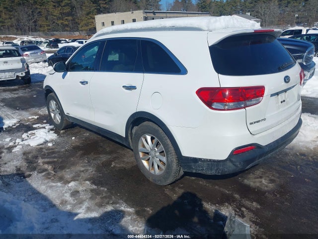 5XYPGDA36GG037651 KIA Sorento 2.4l Lx