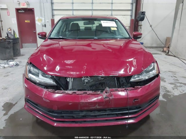 44404338 :رقم المزاد ، 3VWDB7AJ1HM245827 vin ، 2017 Volkswagen Jetta 1.4t Se مزاد بيع
