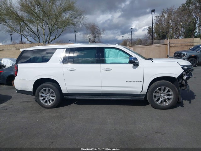 Chevrolet Suburban 4wd Premier 2022 1GNSKFKD2NR113805 Image 14