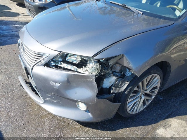 44404359 :رقم المزاد ، JTHBK1GG7D2020105 vin ، 2013 Lexus Es 350 مزاد بيع