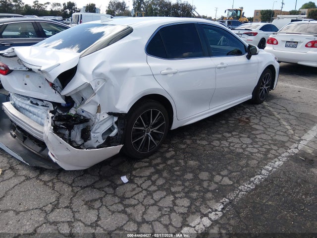 4T1T11AK8MU594282 Toyota CAMRY SE