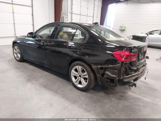 2016 BMW 328I WBA8E9G58GNT81682 Photo 2