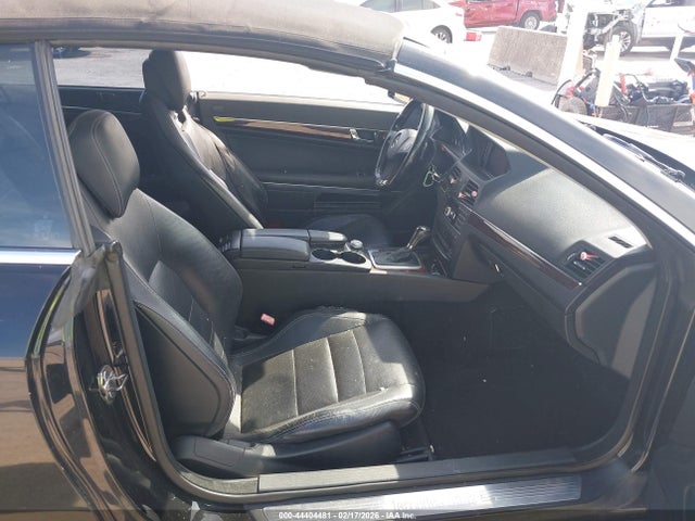 2011 MERCEDES-BENZ E 550 WDDKK7CF9BF064426 Photo 4