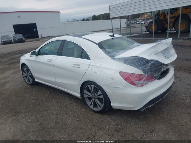 2019 MERCEDES-BENZ CLA 250 WDDSJ4GB1KN723646 Photo 2