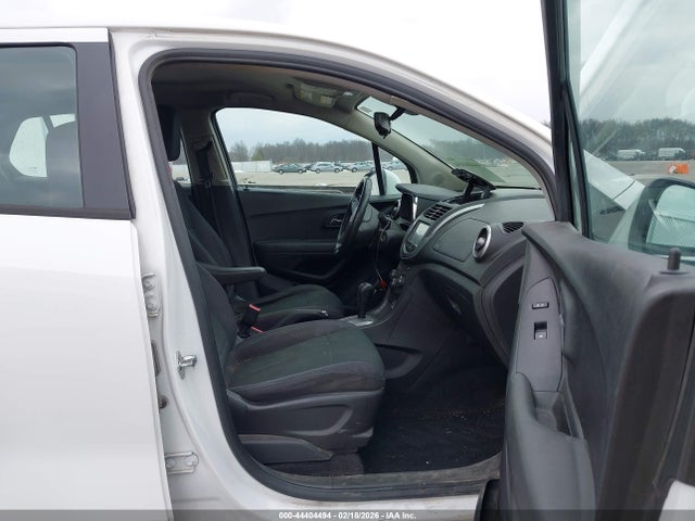 Продажа на аукционе авто 2015 Chevrolet Trax 1ls, vin: 3GNCJPSBXFL195173, номер лота: 44404494