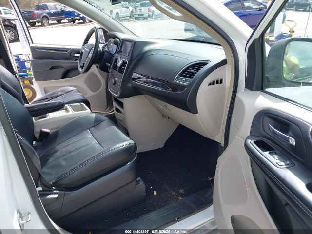 44404497 :رقم المزاد ، 2C4RC1BG2ER445867 vin ، 2014 Chrysler Town & Country Touring مزاد بيع