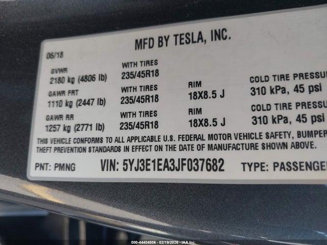 2018 TESLA MODEL 3 5YJ3E1EA3JF037682 Photo 8