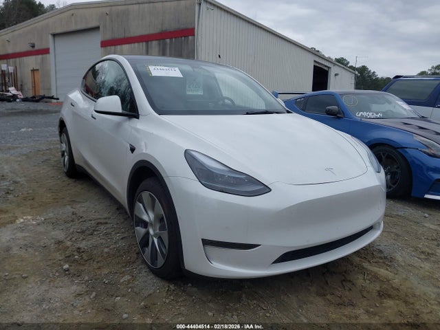 2021 TESLA MODEL Y 5YJYGDEE2MF176811 Photo 0