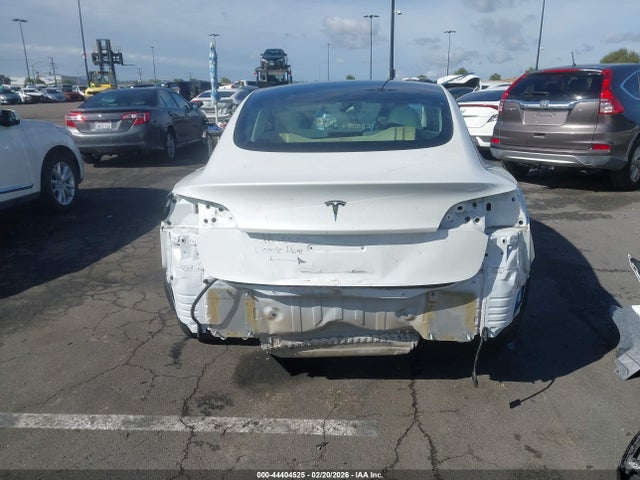 44404525 :رقم المزاد ، 5YJ3E1EA0PF563941 vin ، 2023 Tesla Model 3 Rear-wheel Drive مزاد بيع