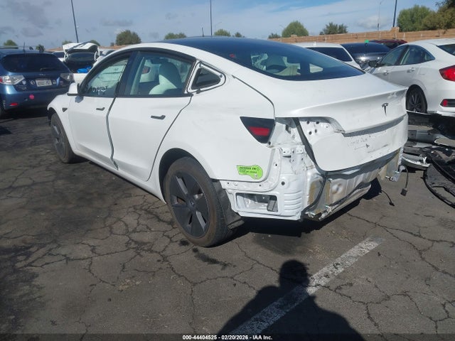 2023 TESLA MODEL 3 5YJ3E1EA0PF563941 Photo 2
