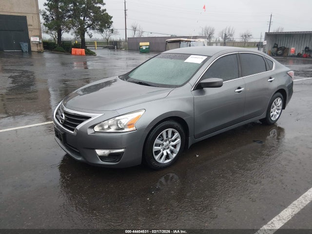 Nissan Altima 2.5 S 2015 1N4AL3AP9FC191505 Image 2