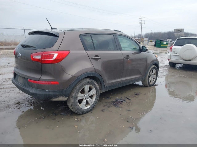 2011 KIA SPORTAGE KNDPB3A27B7122875 Photo 3
