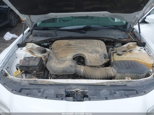 Продаж на аукціоні авто 2016 Chrysler 300 Limited, vin: 2C3CCAAG4GH243973, номер лоту: 44404620