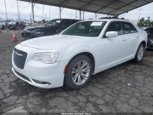 Продаж на аукціоні авто 2016 Chrysler 300 Limited, vin: 2C3CCAAG4GH243973, номер лоту: 44404620