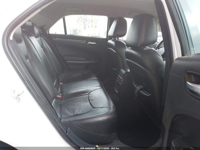 Продаж на аукціоні авто 2016 Chrysler 300 Limited, vin: 2C3CCAAG4GH243973, номер лоту: 44404620