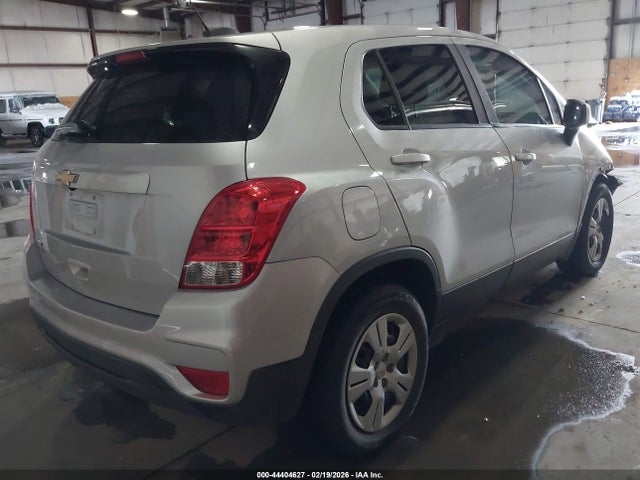 Chevrolet TRAX LS 2018 3GNCJKSB8JL220860 Image 4