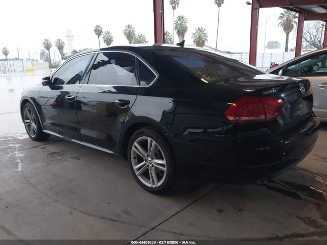 1VWBV7A37FC104694 Volkswagen Passat 2.0l Tdi Se
