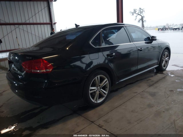 1VWBV7A37FC104694 Volkswagen Passat 2.0l Tdi Se