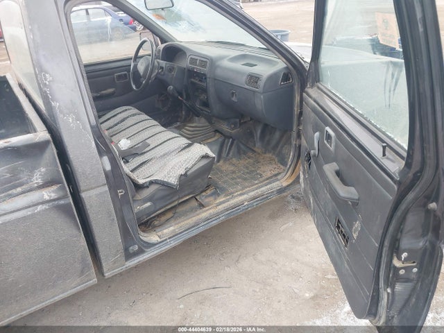 44404639 :رقم المزاد ، 1N6SD11S4RC375885 vin ، 1994 Nissan Truck Xe مزاد بيع