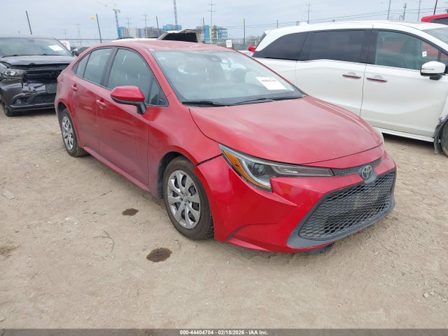 Toyota COROLLA LE 2020 5YFEPRAE9LP007071 головне зображення
