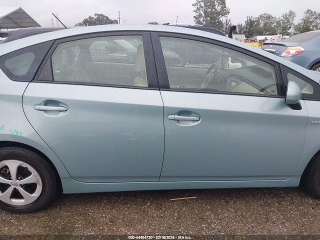 44404720 :رقم المزاد ، JTDKN3DU2F1992931 vin ، 2015 Toyota Prius Four مزاد بيع