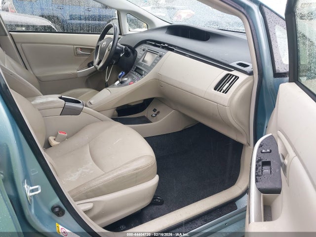 44404720 :رقم المزاد ، JTDKN3DU2F1992931 vin ، 2015 Toyota Prius Four مزاد بيع