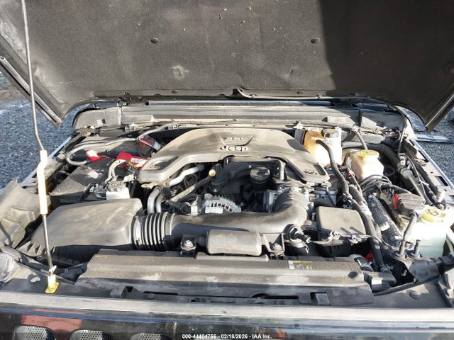 1C4HJXDG7LW272692 Jeep Wrangler Unlimited Sport 4x4