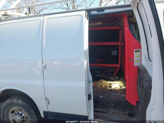 1GCWGFCF3F1233009 Chevrolet Express 2500 Work Van