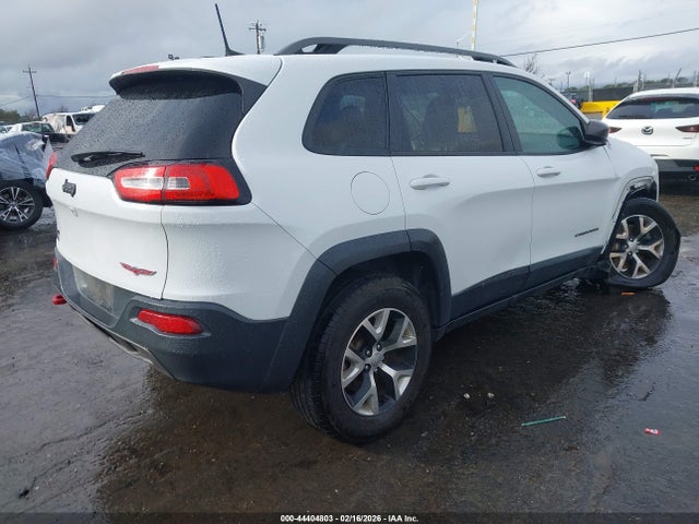 1C4PJMBS3HW587594 Jeep Cherokee Trailhawk 4x4