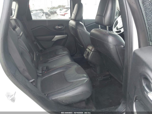 1C4PJMBS3HW587594 Jeep Cherokee Trailhawk 4x4