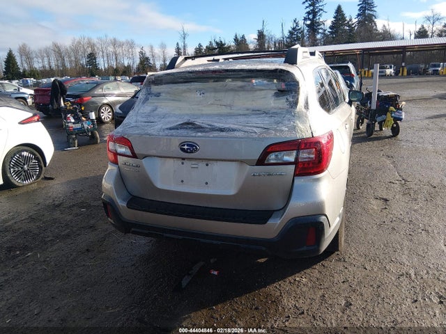 Subaru Outback 2.5i Premium 2018 4S4BSACC5J3287006 Image 4