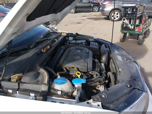 3VWD17AJ7FM235948 Volkswagen Jetta 1.8t Se