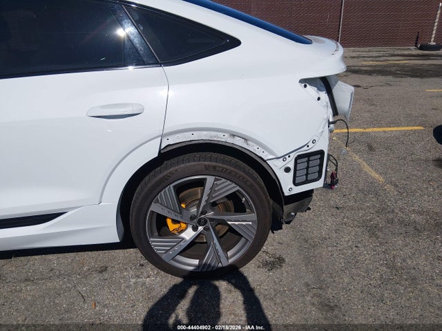 WA13AAGE0NB039856 Audi E-tron Sportback Prestige S Line Quattro