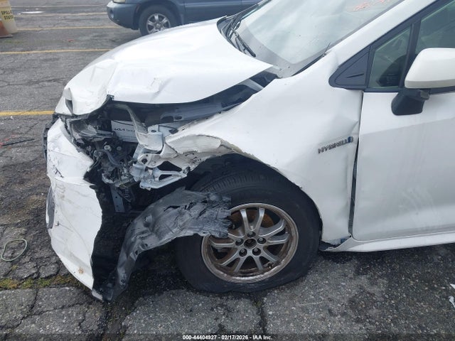 Toyota Corolla Hybrid Le 2020 JTDEBRBEXLJ008179 Image 18